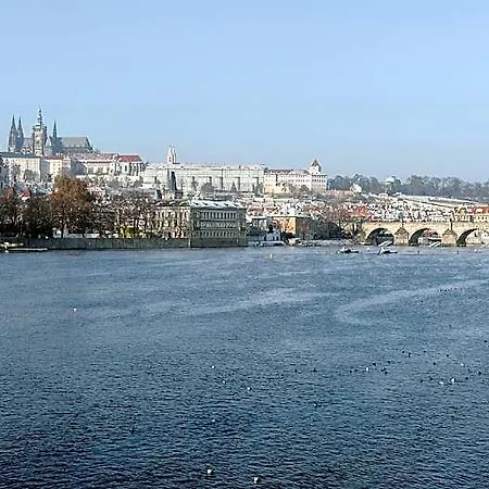 Loft With 3 Bedrooms Near Karlinska Square 4* Prag
